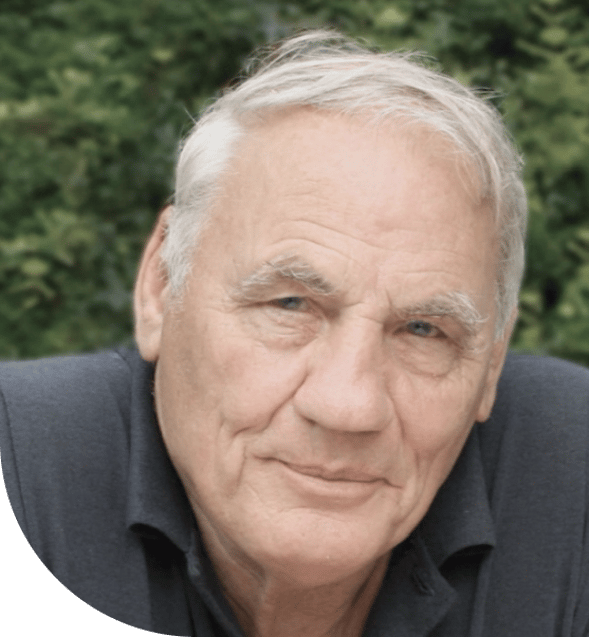 Dr. Ryke Geerd Hamer, médico alemão que desenvolveu a Medicina Germânica Heilkunde